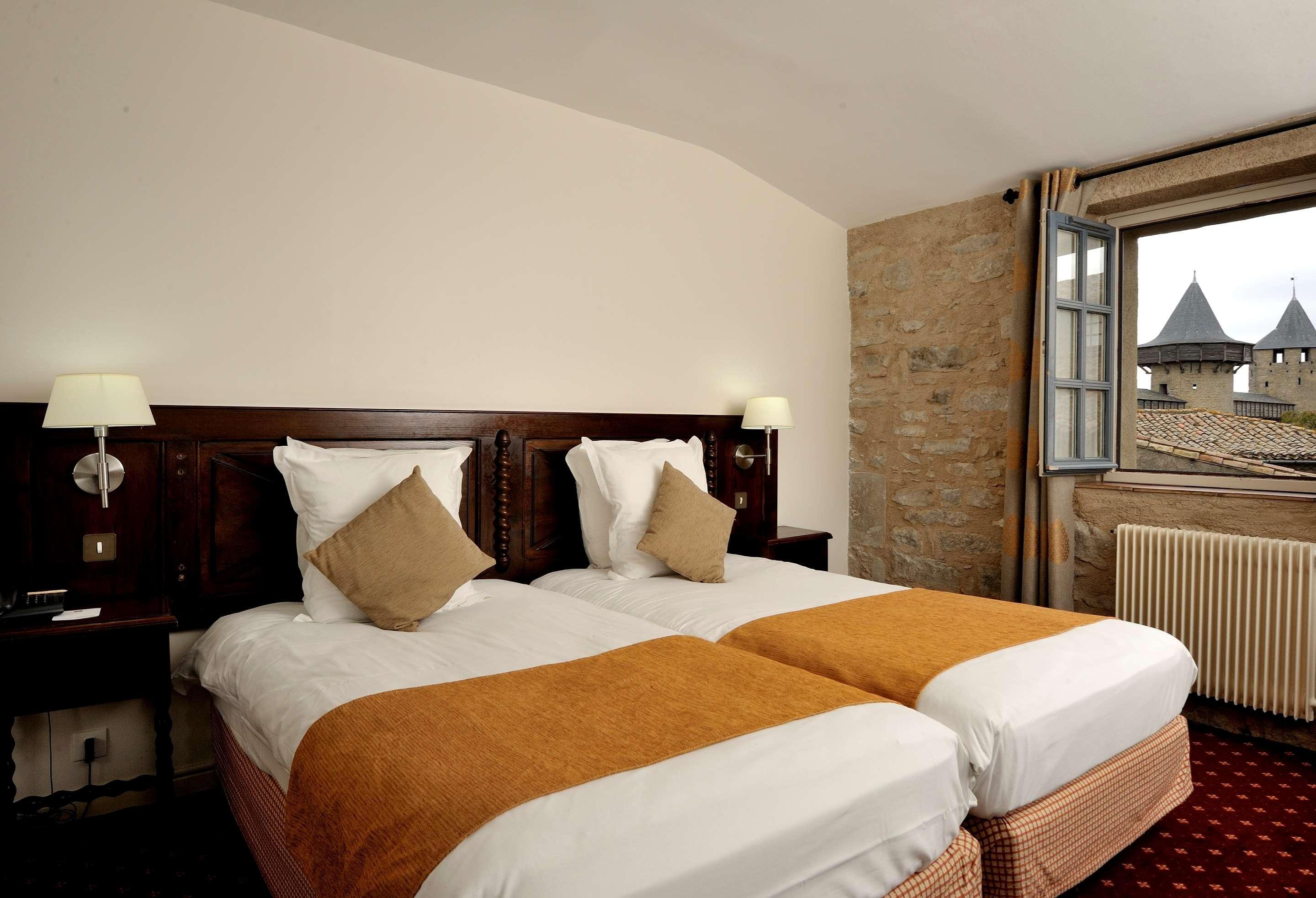 Hotel Le Donjon - Coeur De La Cite Medievale Carcassonne Bagian luar foto