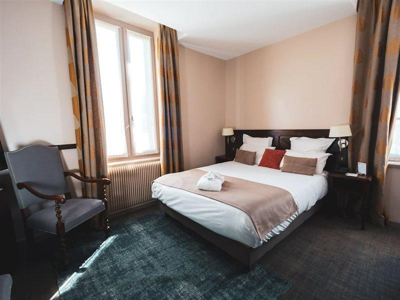 Hotel Le Donjon - Coeur De La Cite Medievale Carcassonne Bagian luar foto